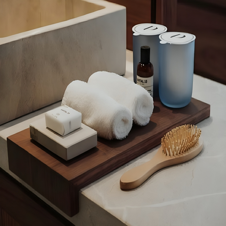 luxury hotel bathroom amenities